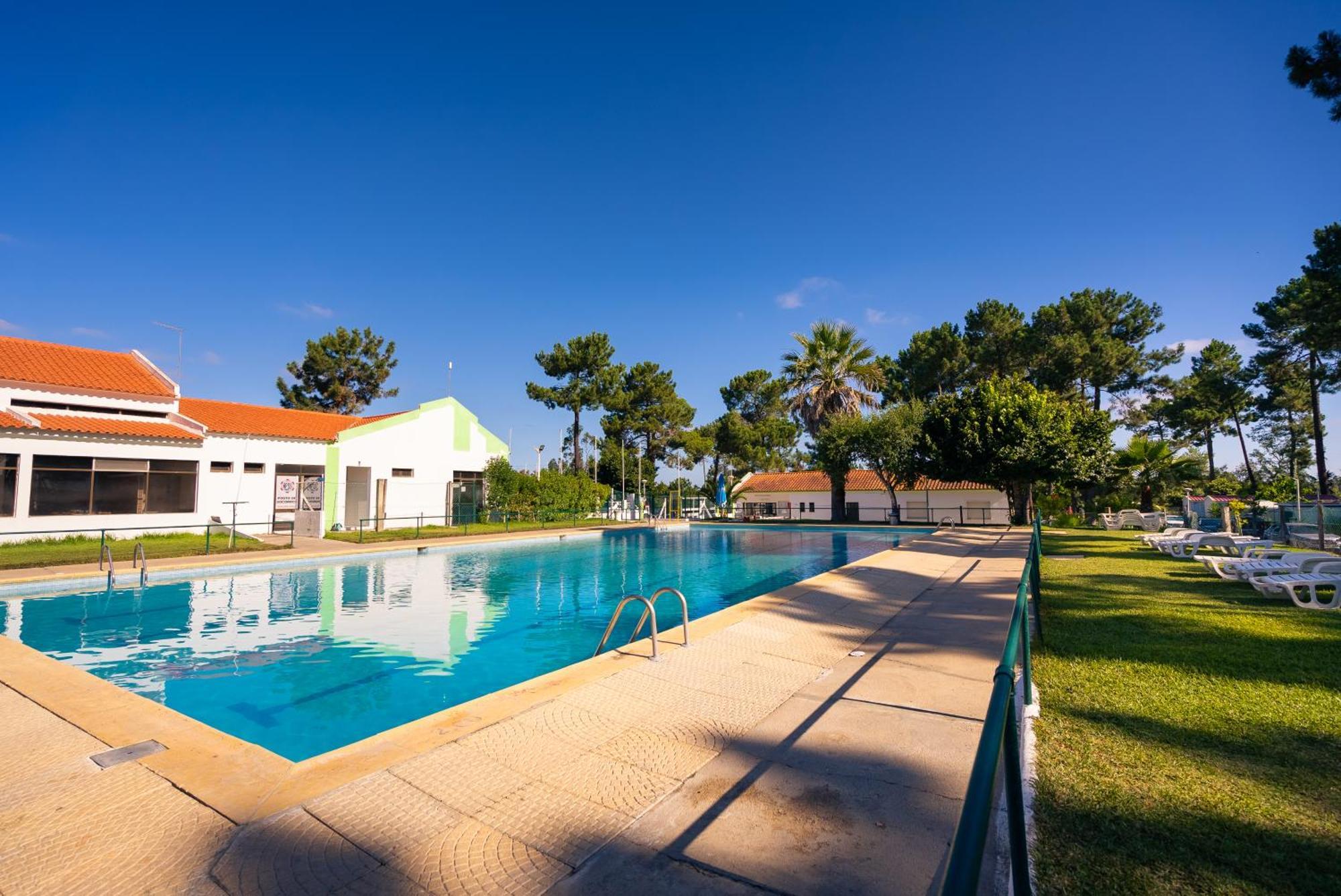 Hotel Kampaoh Sesimbra Exterior foto